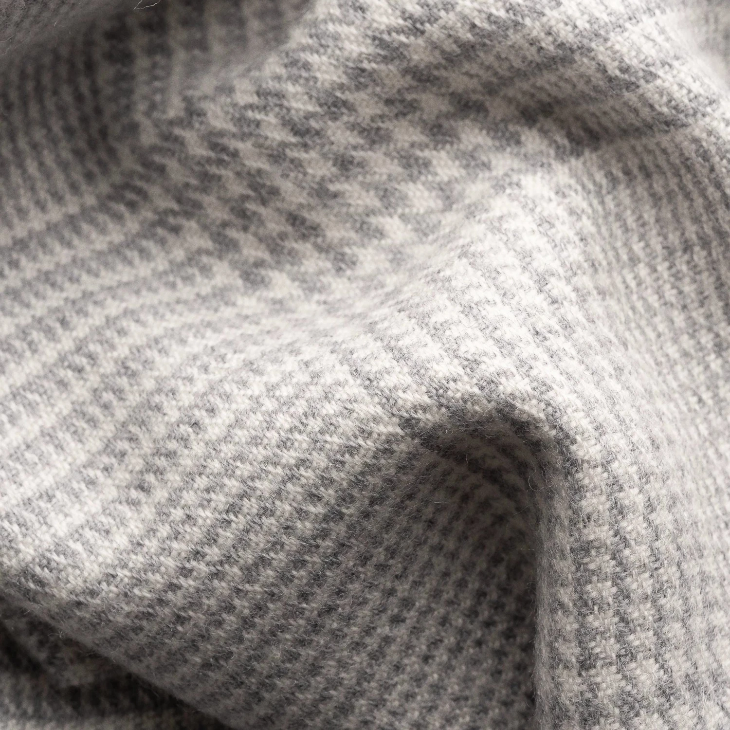 Gray Prince Of Wales Merino Wool Scarf - ETON 4 Gray Prince Of Wales Merino Wool Scarf - ETON - Image 2