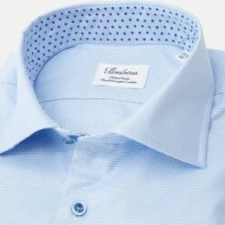 Light Blue W/ Contrast Buttons & Trim Fitted Body Shirt - Stenströms 14 Light Blue W/ Contrast Buttons & Trim Fitted Body Shirt - Stenströms -ETON Store 187815 bla 02 T20231116082742