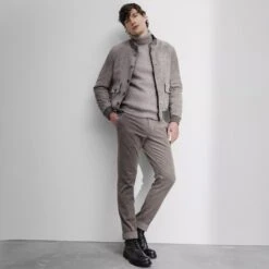 Taupe Baby Cord Slim Fit Stretch Chino - Mason's 6 Taupe Baby Cord Slim Fit Stretch Chino - Mason's -ETON Store 2024 07 22 Philipp 0522 TU