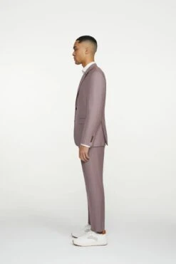 Pale Berry Urban Slim Sartorial Fit Wool Suit - Jack Victor 22 Pale Berry Urban Slim Sartorial Fit Wool Suit - Jack Victor -ETON Store 3221115 157 1800x1800 a25b53fc 7bb7 4cde 9bd0 c0619f16c024