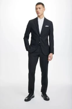 Black Dean Contemporary Fit Wool Stretch Suit - Jack Victor