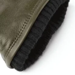 John Loden Green Leather Touchscreen Leather Gloves - Hestra 9 John Loden Green Leather Touchscreen Leather Gloves - Hestra -ETON Store 429 dc4ac9a40e 23570 871 4 original