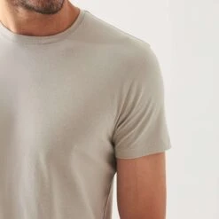 Aluminum Mélange Pima Cotton Stretch Iconic T-Shirt - Patrick Assaraf 21 Aluminum Mélange Pima Cotton Stretch Iconic T-Shirt - Patrick Assaraf -ETON Store 99A08CB 040 86295 1200x f96b91f2 8008 412a b01e 23b7403c5692