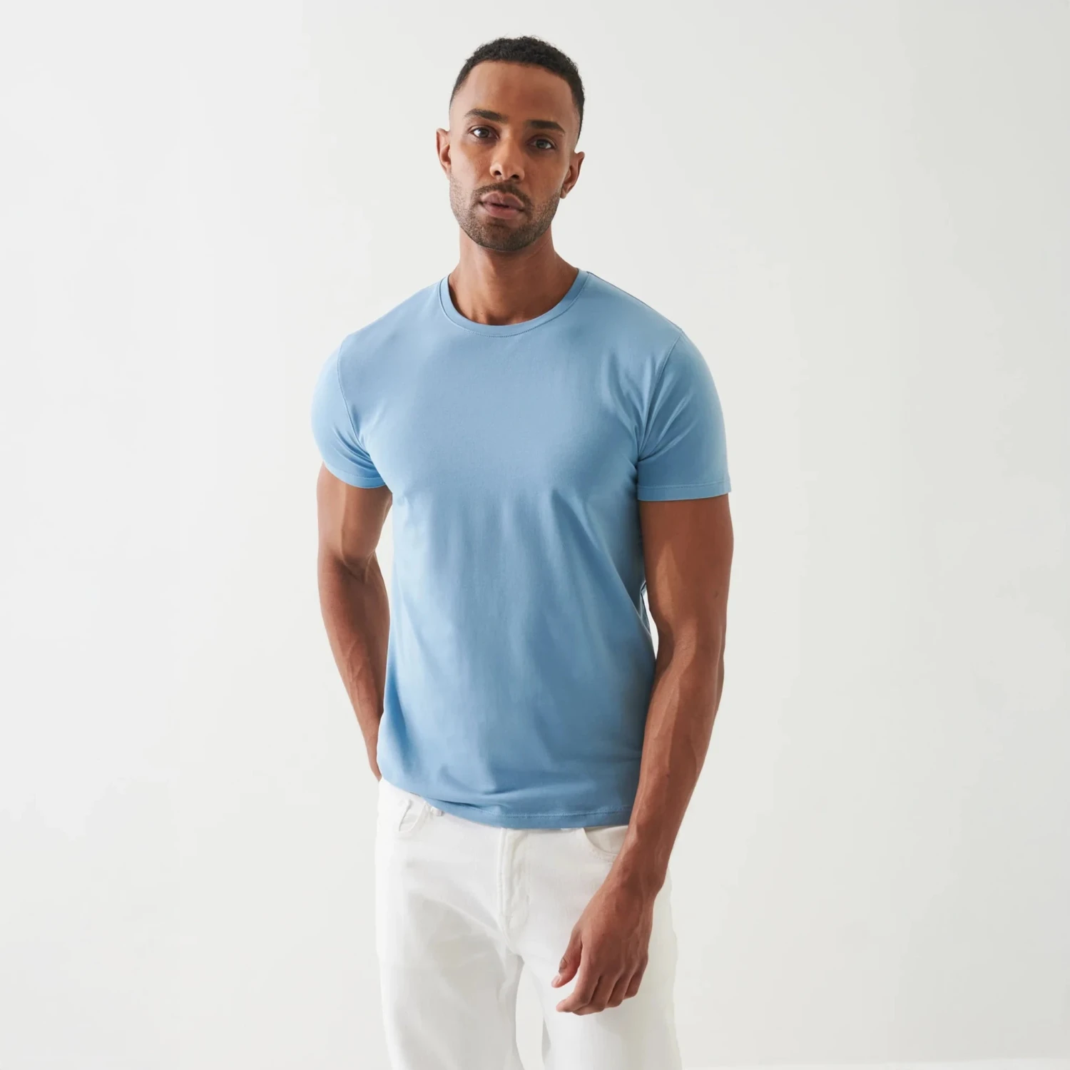 Country Blue Pima Cotton Stretch Iconic T-Shirt - Patrick Assaraf 5 Country Blue Pima Cotton Stretch Iconic T-Shirt - Patrick Assaraf - Image 3