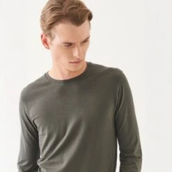 Thyme Pima Cotton Stretch Iconic Long-Sleeve T-Shirt - Patrick Assaraf 9 Thyme Pima Cotton Stretch Iconic Long-Sleeve T-Shirt - Patrick Assaraf -ETON Store 99A08CL 396 101545 1200x d905f78c 14a3 4c30 8010 320d3fa0154b