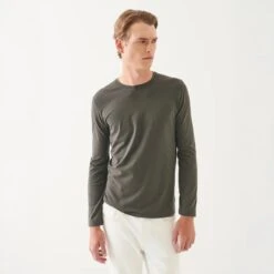Thyme Pima Cotton Stretch Iconic Long-Sleeve T-Shirt - Patrick Assaraf 8 Thyme Pima Cotton Stretch Iconic Long-Sleeve T-Shirt - Patrick Assaraf -ETON Store 99A08CL 396 101564 1200x 3653c08d a2ed 4e61 b910 27cd51640b4e