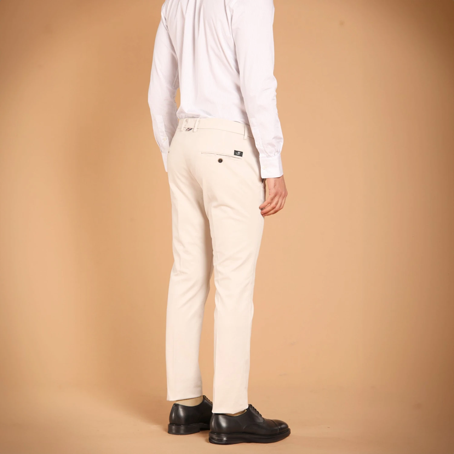 Bone Twill Stretch Slim Fit Chino - Mason's 6 Bone Twill Stretch Slim Fit Chino - Mason's - Image 4