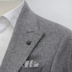 Gray Loro Piana Cashmere-Award Morgan Contemporary Fit Sport Jacket - Jack Victor 1913 10 Gray Loro Piana Cashmere-Award Morgan Contemporary Fit Sport Jacket - Jack Victor 1913 -ETON Store IMG 8196