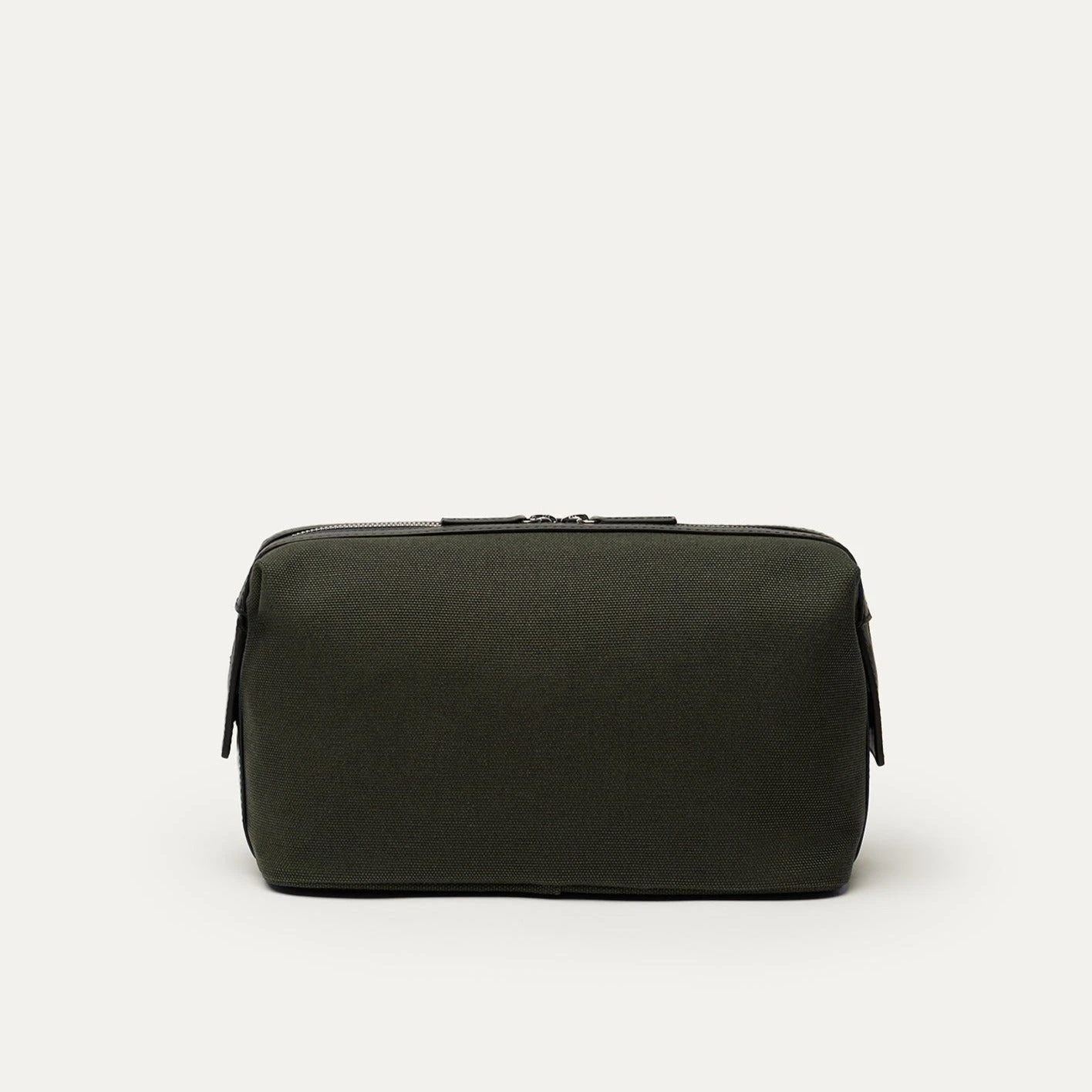 Green Kenyatta Organic Cotton Canvas Toiletry Bag - WANT LES ESSENTIELS 5 Green Kenyatta Organic Cotton Canvas Toiletry Bag - WANT LES ESSENTIELS - Image 3