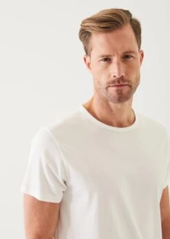 White Mercerized Pima Cotton Short Sleeve Crew Neck T-Shirt - Patrick Assaraf 8 White Mercerized Pima Cotton Short Sleeve Crew Neck T-Shirt - Patrick Assaraf -ETON Store P92C02V 100 9300 1200x 961ae259 39f7 4428 8dab 40763ceb0c8b