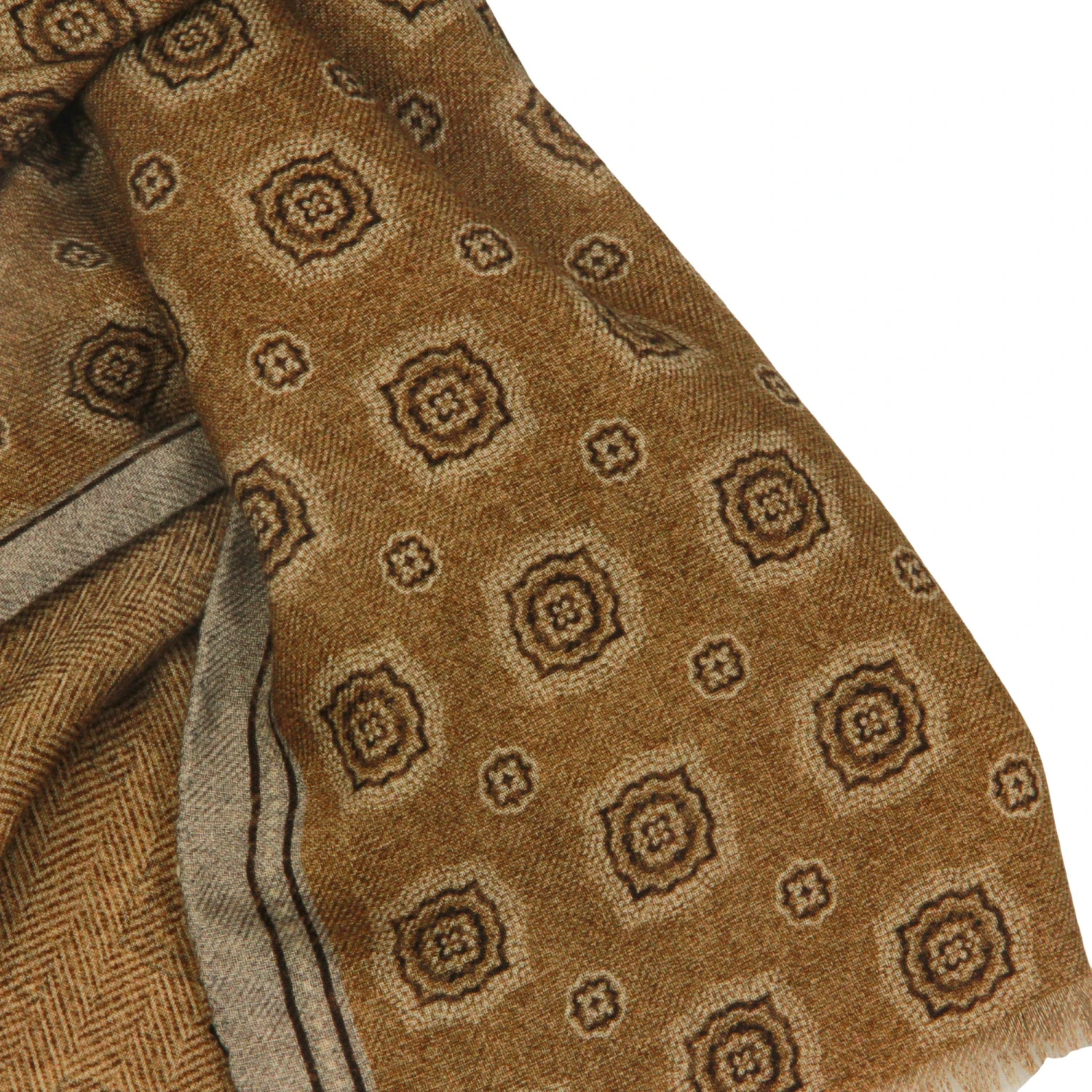 Café Medallion/Herringbone Reversible Wool Scarf - Paolo Albizzati 5 Café Medallion/Herringbone Reversible Wool Scarf - Paolo Albizzati - Image 3