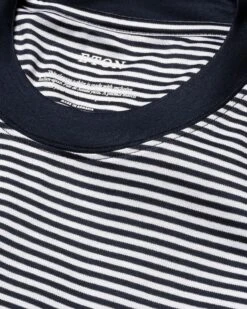 Navy Blue Striped Filo Di Scozia Crewneck T-Shirt - ETON 6 Navy Blue Striped Filo Di Scozia Crewneck T-Shirt - ETON -ETON Store dark blue knit neckrib t shirt 2023 12 13T152049989Z