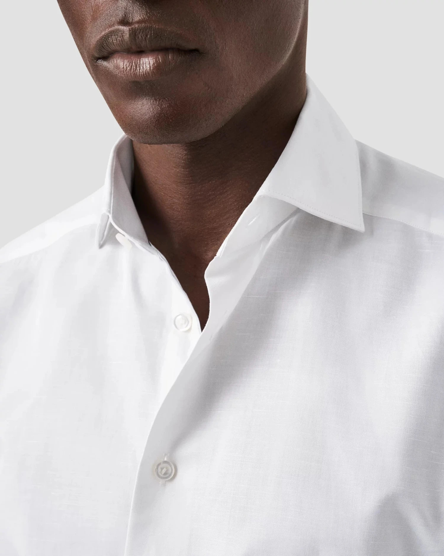 White Solid Elevated Cotton-Linen Slim Fit Shirt - ETON 5 White Solid Elevated Cotton-Linen Slim Fit Shirt - ETON - Image 3